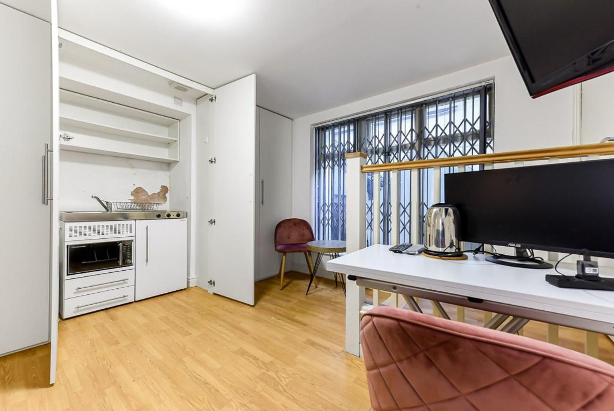 Charlotte Street Rooms By News Hotel Лондон Экстерьер фото